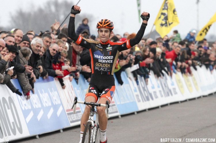 Wout van Aert continues to beat the pros, winning his first ever Elite World Cup as a U23. 2014 Koksijde UCI Cyclocross World Cup, Elite Men. © Bart Hazen / Cyclocross Magazine