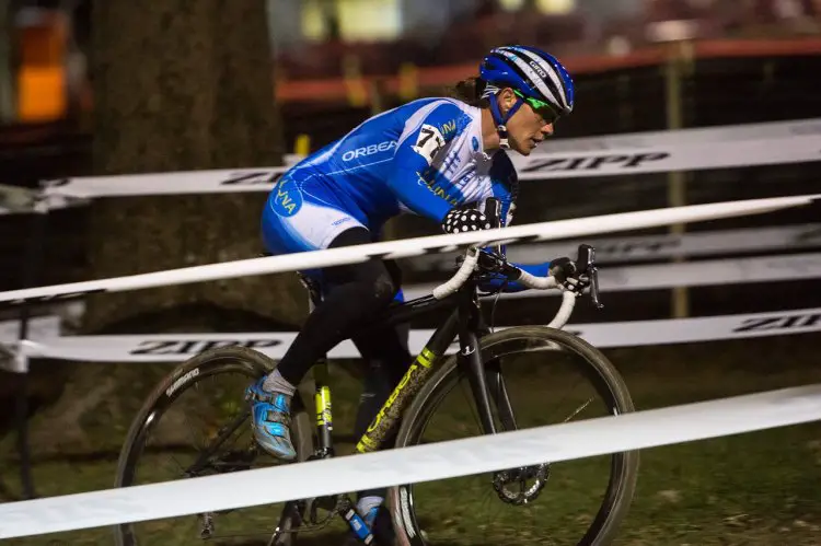 Katerina Nash effortlessly danced around the corners in a great display of bike handling. © Kent Baumgardt