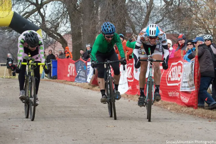 It was a game of inches in the Men's SS as Mike Conroy (Chicago, IL), Peter Chrapkowski (Chicago, IL), and Lucas Siebel (Chicago, IL) were neck and neck and neck at the finish. © SnowyMountian Photography