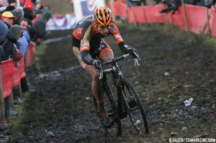 Van Aert continued to find new strength all race in Essen. © Bart Hazen/Cyclocross Magazine