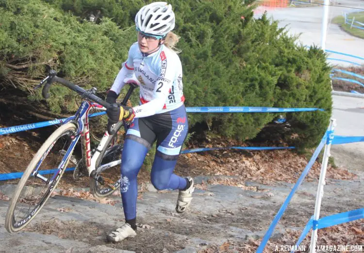 Ellen Noble, six seconds back late in the last lap, surged forward to take the win by inches.© Andrew Reimann / Cyclocross Magazine