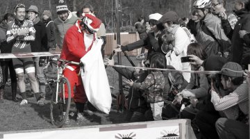 Santa gives to dirty and clean cyclocrossers throughout the world. © Cyclocross Magazine