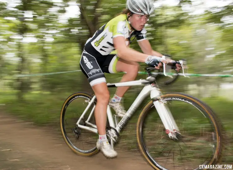 Hannah Payton taking off on her Crosslight in China. © Cyclocross Magazine