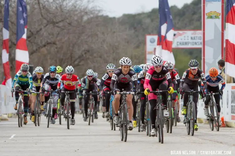 Melissa Barker (Evol Elite Racing) got the hole shot, but the battle with Webber was just getting started. © Brian Nelson