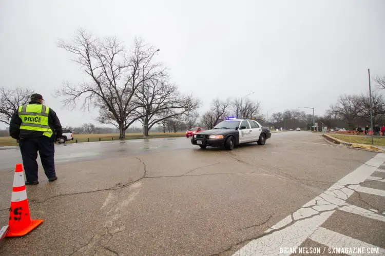 A test event may not have helped prevent the Austin Nationals fiasco. photo: The Austin Police Department arrived and promptly closed the park after complaints were received about damage to the heritage trees. © Brian Nelson / Cyclocross Magazine