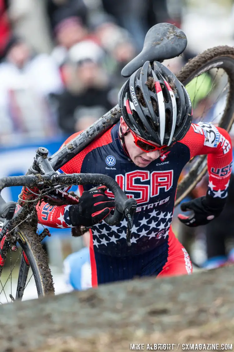 Cameron Beard running the stairs to 39th. © Mike Albright / Cyclocross Magazine