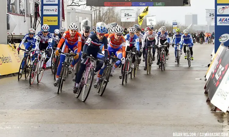 The start of the women's race in Louisville - 2013 Cyclocross World Championships © Brian Nelson / Cyclocross Magazine