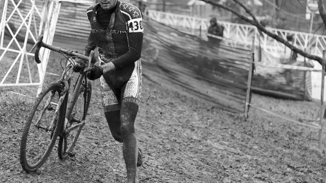 O’Keefe running to a near two-minute victory in the D2s. © Cyclocross Magazine