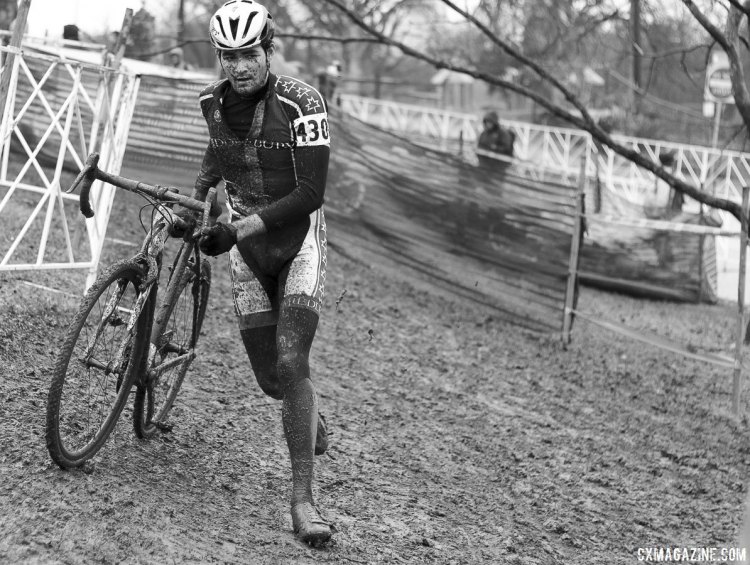 O’Keefe running to a near two-minute victory in the D2s. © Cyclocross Magazine
