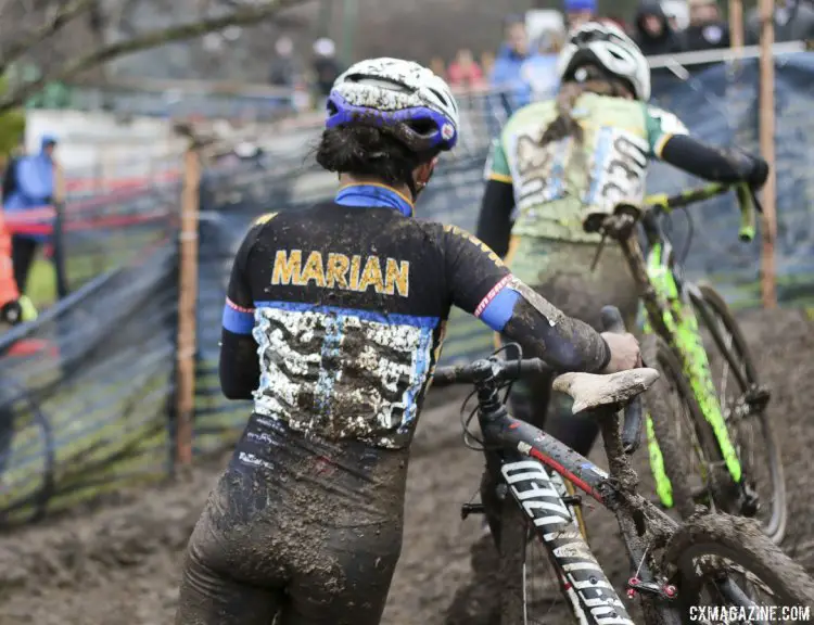 The leaders combated mud on the tough course conditions in Austin. © Cyclocross Magazine