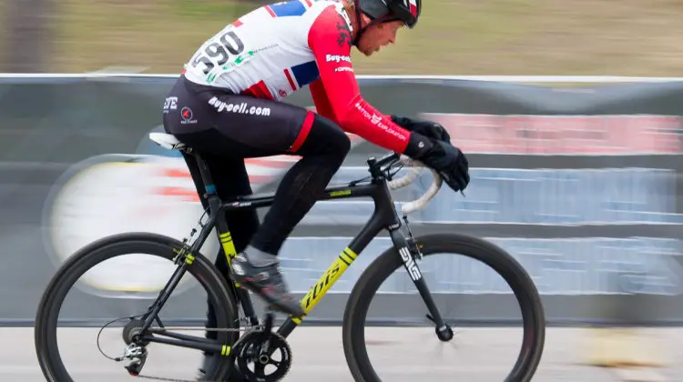 Don Myrah chasing back from his tire issue. © Cyclocross Magazine