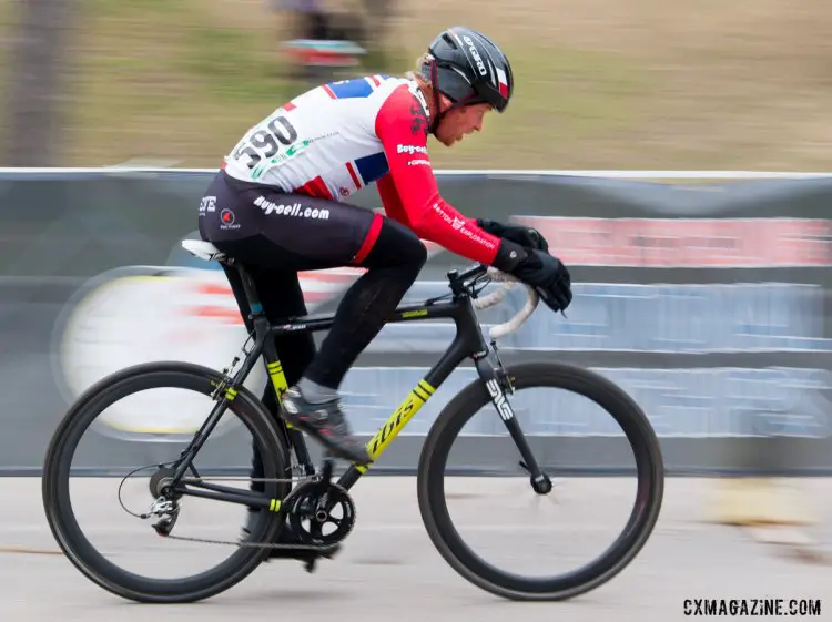 Don Myrah chasing back from his tire issue. © Cyclocross Magazine