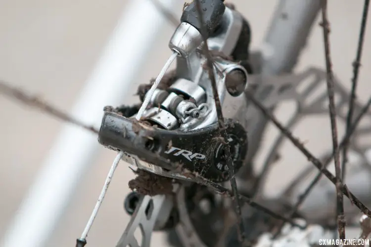 For mechanical braking power, Hecht uses TRP’s Spyre SLC calipers, which come with carbon actuation arms. © Cyclocross Magazine
