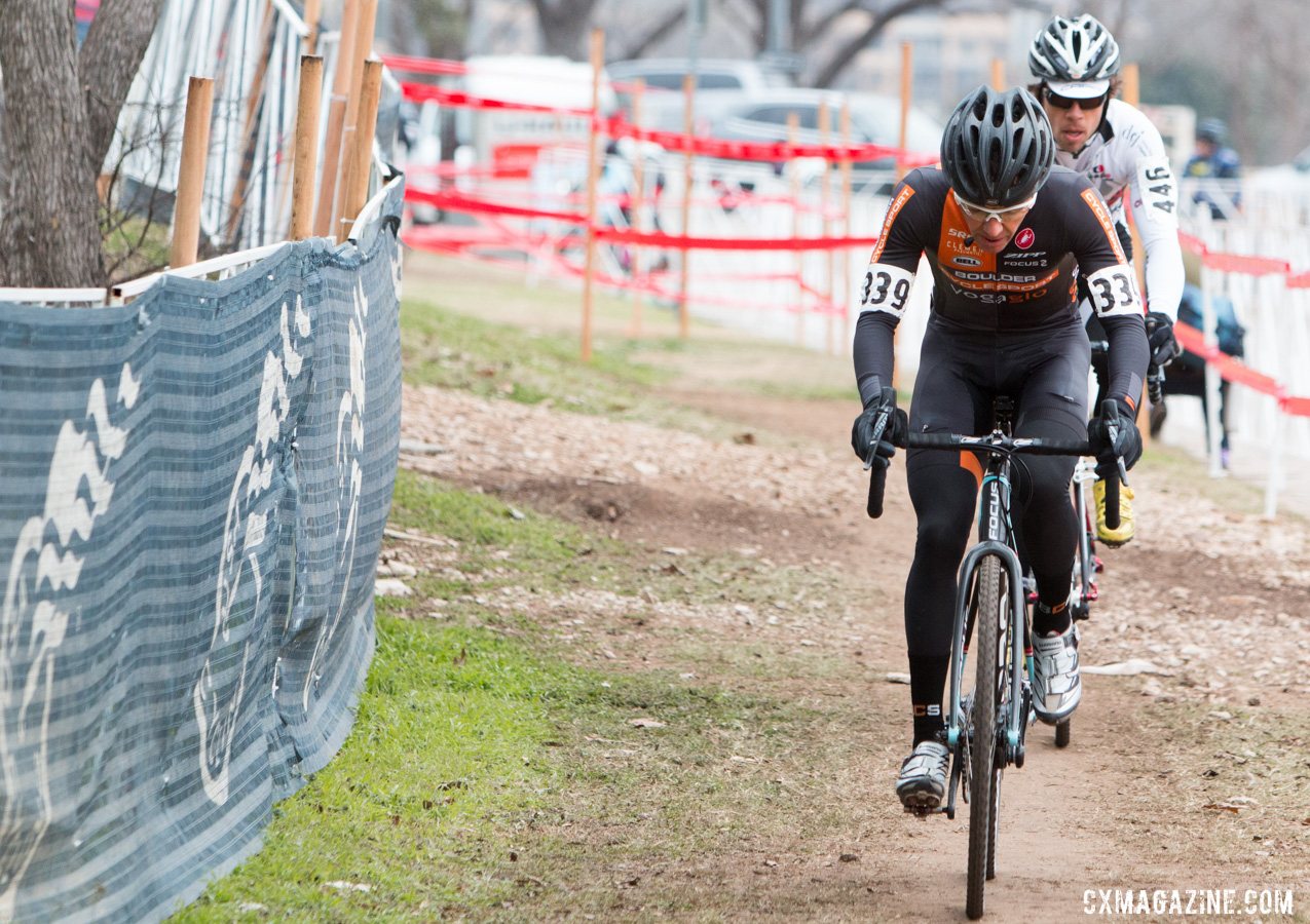 dwight-turned-the-tables-and-hit-the-front-on-lap-two-cyclocross-magazine