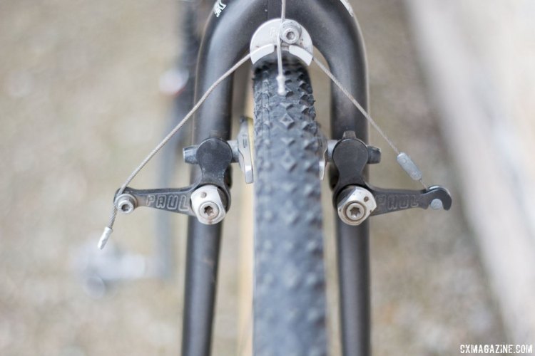 Paul Neo-Retro cantilever brakes continue the blend of classic style and usability. The design, based on an old Mafac tandem brake, provides adequate stopping power and mud clearance. © Cclocross Magazine