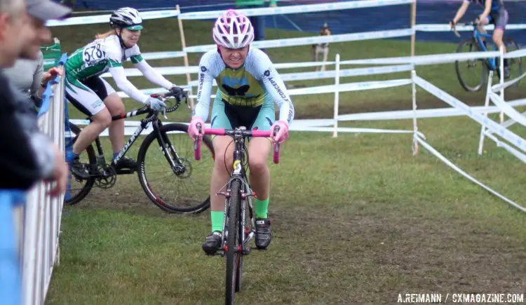 Freiberg finding her legs on the straights, but already dialed in the corners. © Cyclocross Magazine