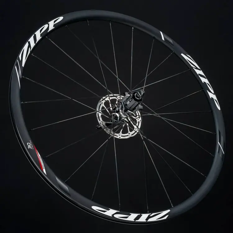 Zipp’s 30 Course Discbrake wheelset, Tubelessready Aluminum 2015