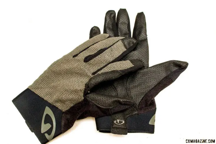 The Giro Rivet II long finger cycling gloves. © Cyclocross Magazine