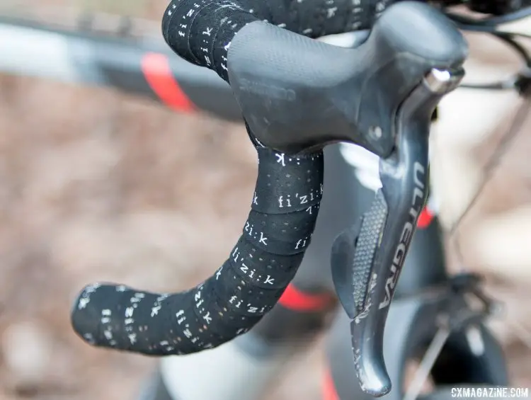 Curley mated his Ultegra Di2 levers with a Dura-Ace Di2 drivetrain. © Cyclocross Magazine