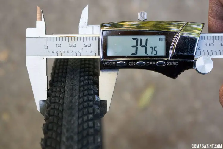 Specialized Trigger 38c tire. © Cyclocross Magazine