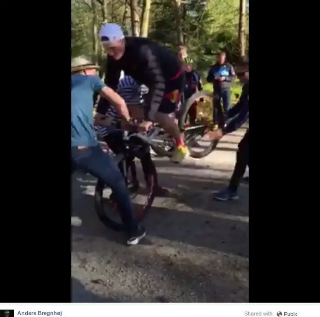 A faster way to swap wheels in a cyclocross race? screenshot from Anders Bregnhoj's video.