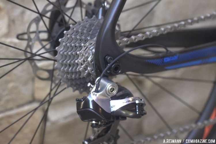Pivot Vault Cyclocross Bike at Press Camp 2015. © A. Reimann / Cyclocross Magazine