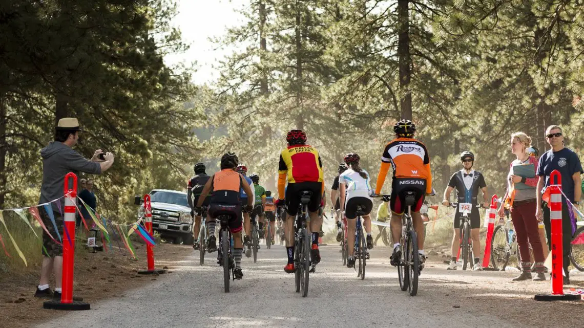 Many were in no rush to leave, knowing the long day ahead.2015 Lost and Found gravel race. © Cyclocross Magazine