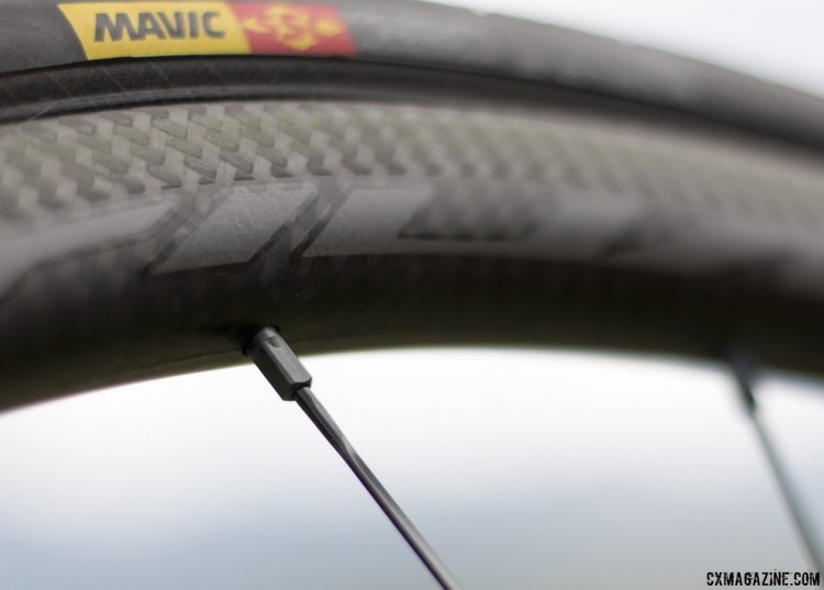 Mavic's new Ksyrium Pro Carbon SL road line features carbon rims and steel bladed spokes, not the Zircal alloy ones. The result is a noticeably comfortable ride compared to the company's R-SYS wheels. © Cyclocross Magazine