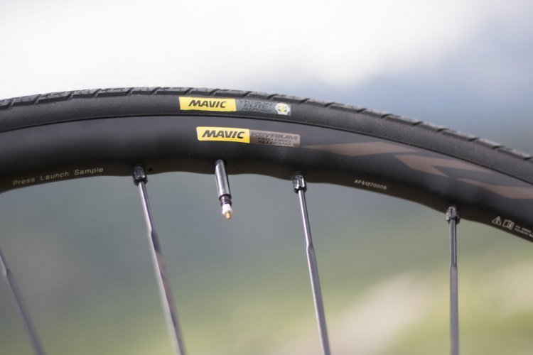 Mavic's new Ksyrium Pro Disc Allroad wheels feature a 420g rim, Zircal alluminum spokes, ISM milling between spoke holes, and a tubeless-compatible sealed rim. © Cyclocross Magazine