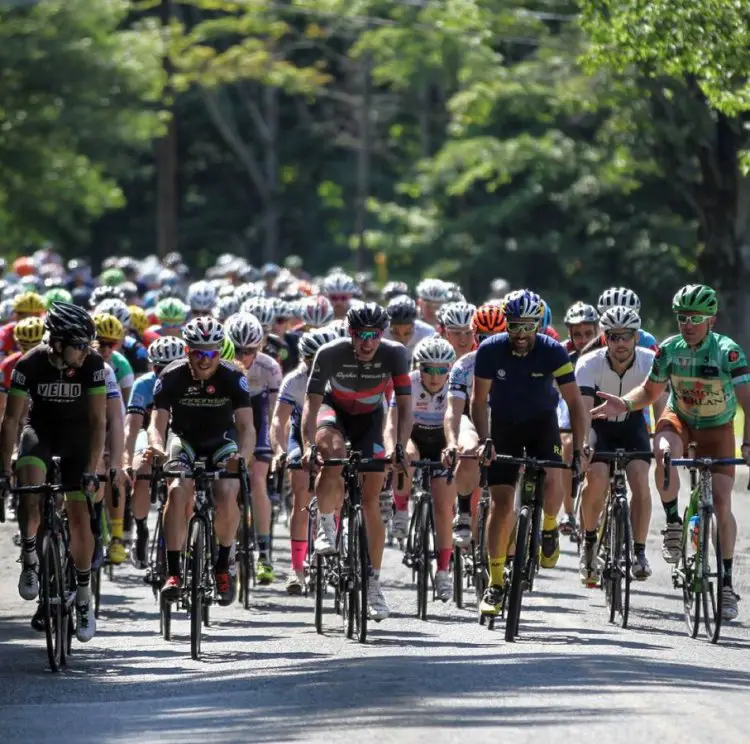 Plenty of familiar faces lined up at the start of the Grand Fundo. © Meg McMahon