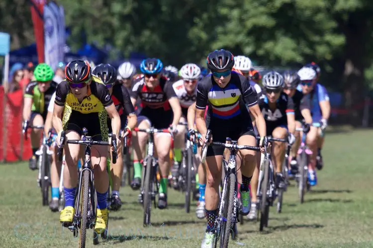 Maria Larkin (Chicago, IL) and Danni Arman (St. Charles, IL) lead the 25 women racing in the Cat 1/2/3 field at the start.