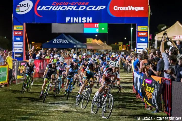 The start of both races were fast and compact, but they didn’t stay that way for long. © Matthew Lasala / Cyclocross Magazine