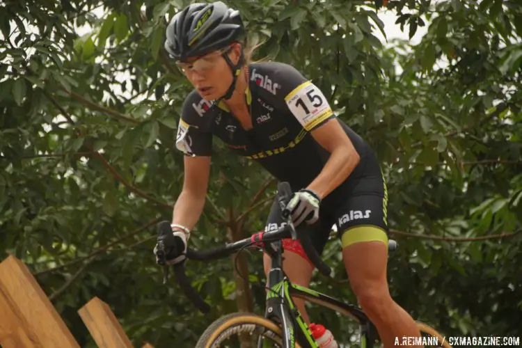 2015 Qiansen Trophy C1 UCI Race, Station Two. © Andrew Reimann / Cyclocross Magazine 