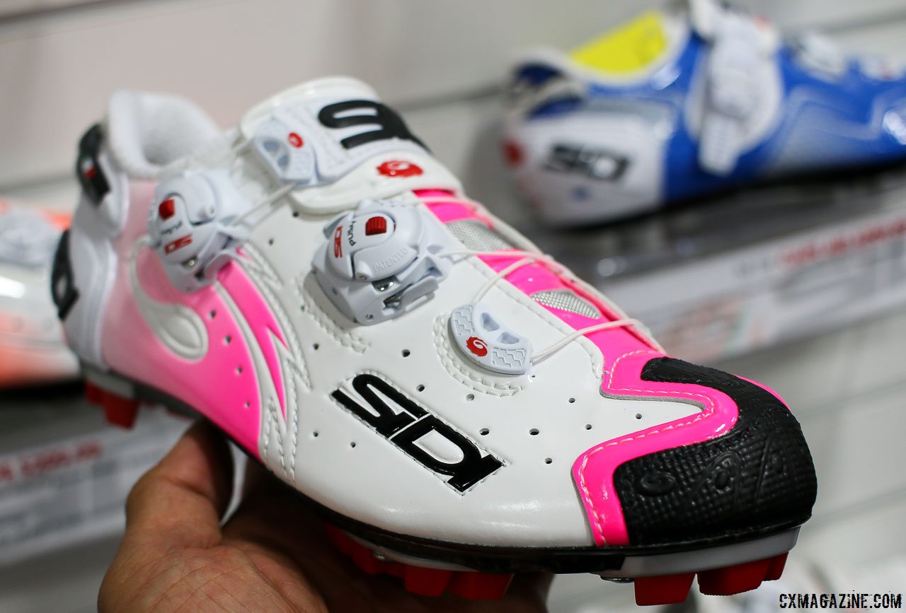 pink mountain bike shoes