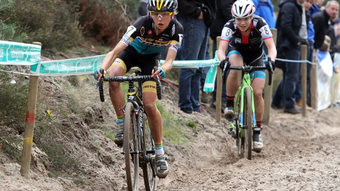 Jolien Verschueren would round out the podium with a well-fought third place at Superprestige Zonhoven. © Bart Hazen