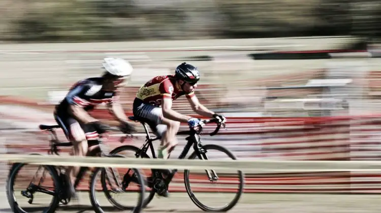 Brandon Feehery (Homewood, IL) and Scott McLaughlin (Chicago, IL) fight for position before some of the courses steepest climbs.