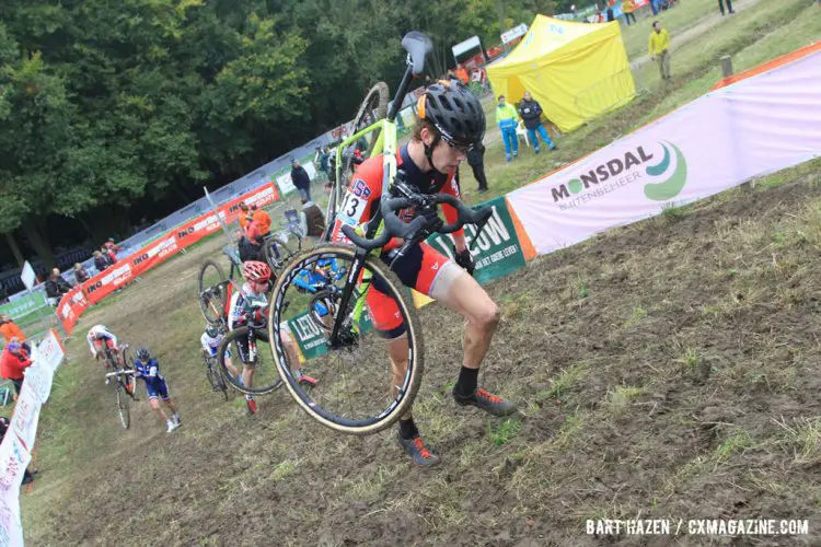 Spencer Petrov had an excellent ride in the Valkenburg World Cup Junior's race, finishing in 10th place © Bart Hazen