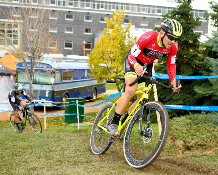 Michael Van Den Ham attacks the lead group at midpoint in the race. © Randy Lewis/lewisimages