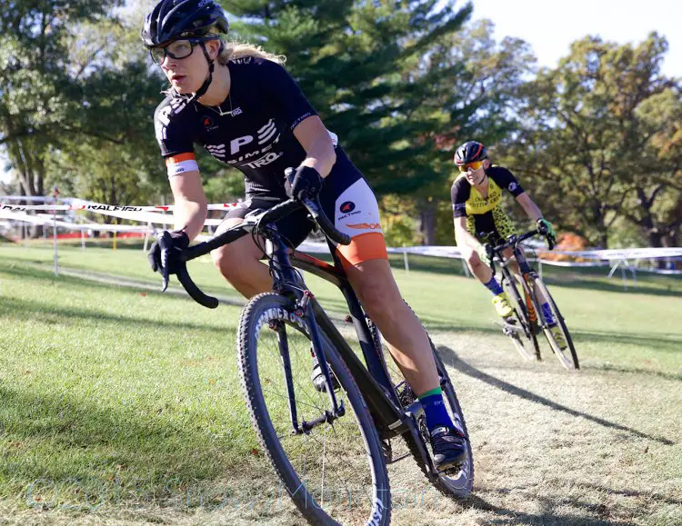 Defending state champion, Sydney Guagliardo (Barrington, IL) took the lead from Maria Larkin in the 3rd lap of the women's Cat 1/2/3. © SnowyMountain Photography