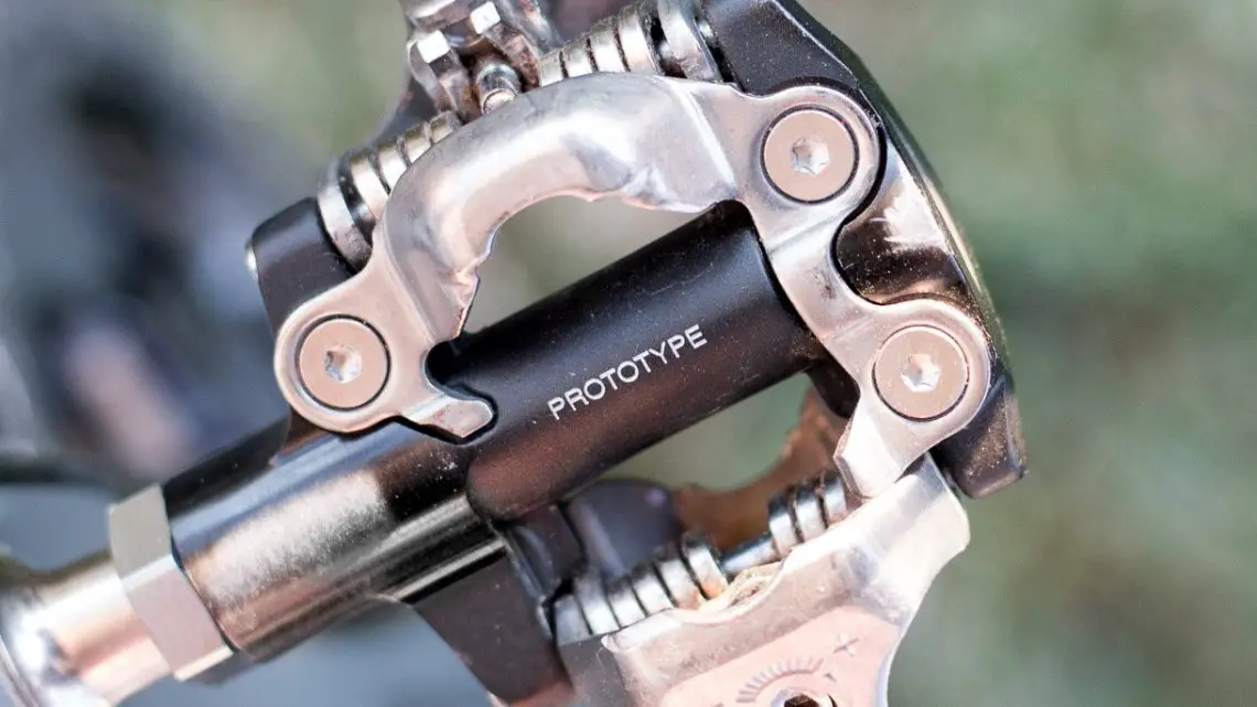 Many European pro cyclocross racers, including Sven Nys, were using prototype Shimano SPD pedals - similar to what he's used for the previous two seasons at CrossVegas. © Cyclocross Magazine