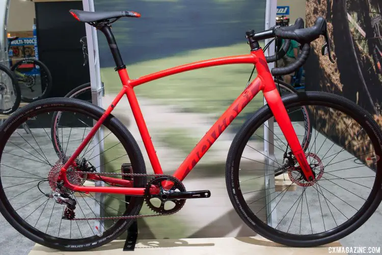 DeVinci Hatchet SX cyclocross/gravel bike. Interbike 2015. © Cyclocross Magazine