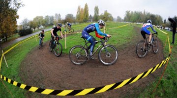 Scott Funston (Rad Racing) follows Zach McDonald through the barriers. © Geoffery Crofoot