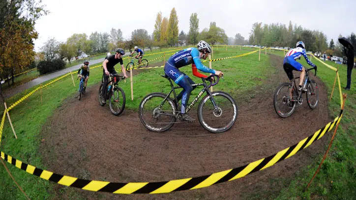 Scott Funston (Rad Racing) follows Zach McDonald through the barriers. © Geoffery Crofoot