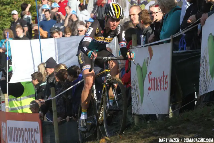 Nikki Harris put together a strong ride to finish third. © Bart Hazen