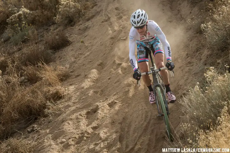 Molly Cameron (Portland Bicycle Studio) flying down the loos off-camber section on the way a 3rd place. © Matthew Lasala