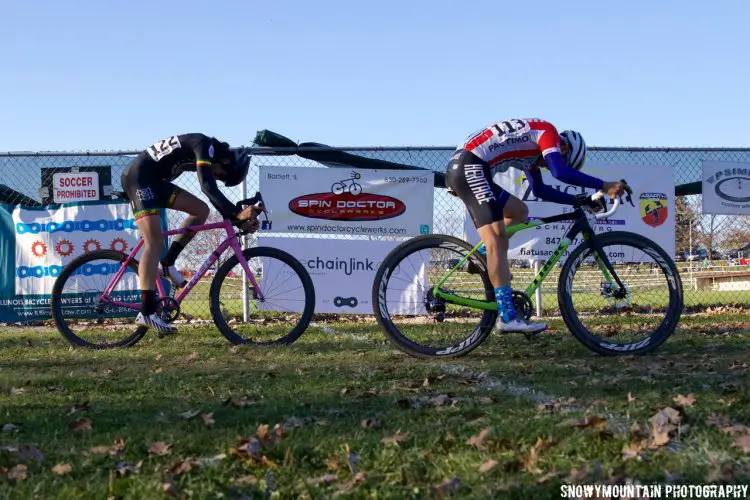 After 60 minutes of riding, racing, and attacking one another, it still came down to a sprint at the line for Martin and Reyes. © Snowymountain Photography