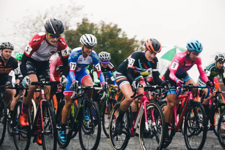 The whistle sounds at the start of the Elite Women's race. © Derek Blagg