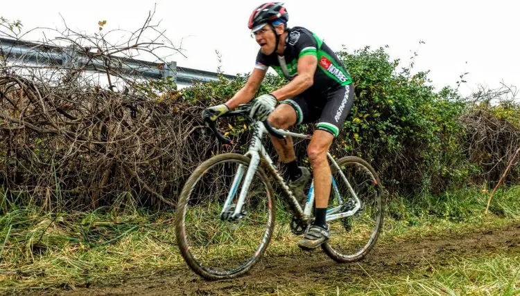 Gunnar Shogren en route to victory in the 45+ Master's race at Ed Sander Memorial Cyclocross. © Neil Schirmer