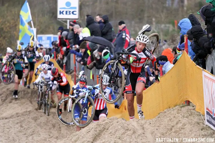 Sophie de Boer leadsing Compton up the sand dunes. 2015 Koksijde World Cup Women. © B. Hazen / Cyclocross Magazine