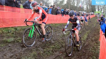 The American Elite Women show everyone else how to ride this portion of the course. © Bart Hazen